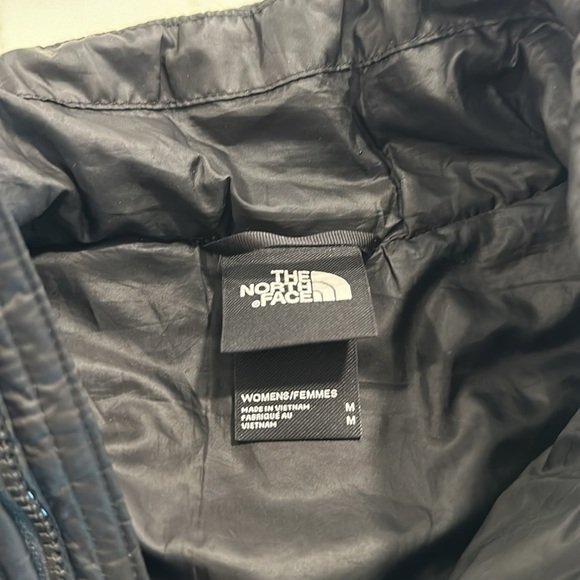 Northface Women's Jacket - Picture 3 of 6
